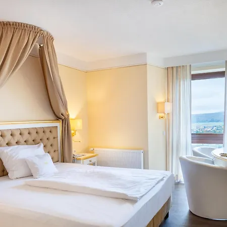 Burghotel Staufenberg Hotel