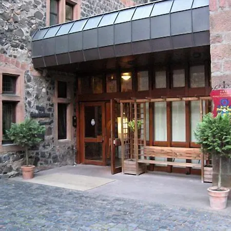 Hotel Burghotel Staufenberg (Hessen)