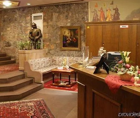 Hotel Burghotel Staufenberg (Hessen)