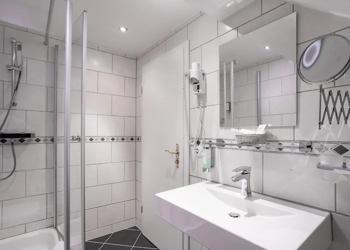 Hotel Burghotel Staufenberg (Hessen)