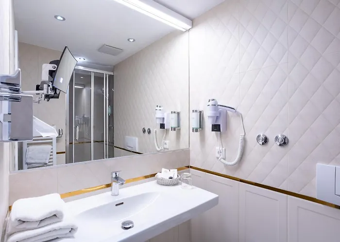 Burghotel Staufenberg (Hessen)