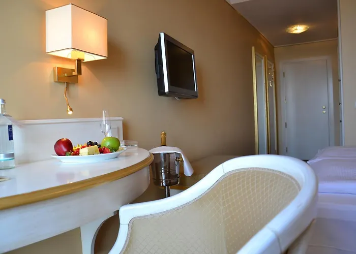 Burghotel Staufenberg (Hessen)