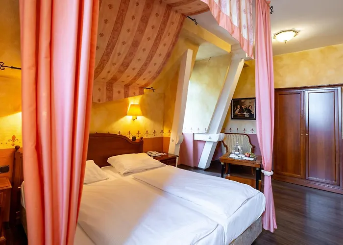 Burghotel Staufenberg (Hessen)